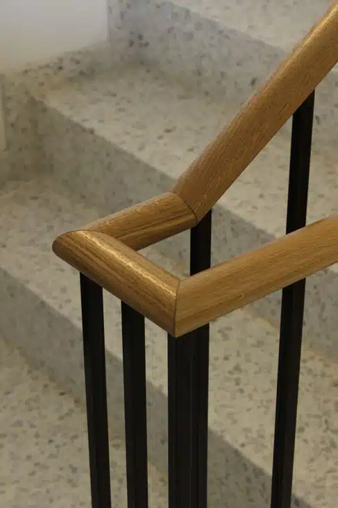 Treppengeländer mit Handlauf aus Holz | Bachofer AG Arbon (Thurgau)