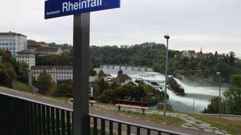 Bachofer AG Bahnhof Neuhausen Rheinfall Staketengeländer